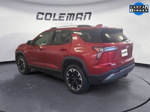 Used 2025 Chevrolet Equinox LT w/ Convenience Package II image 3