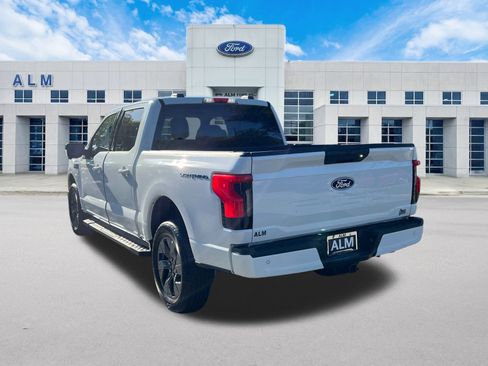 New 2025 Ford F150 Lightning Flash AWD/4WD image 8