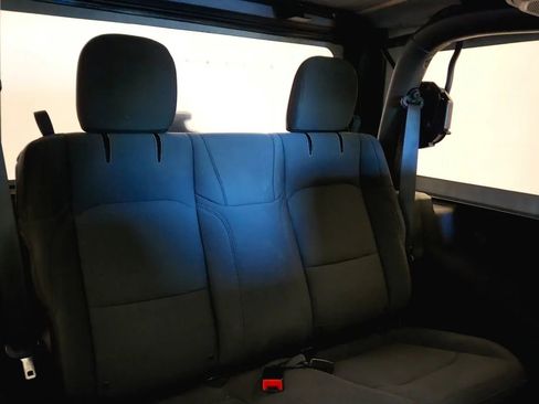 Used 2018 Jeep Wrangler Sport image 34