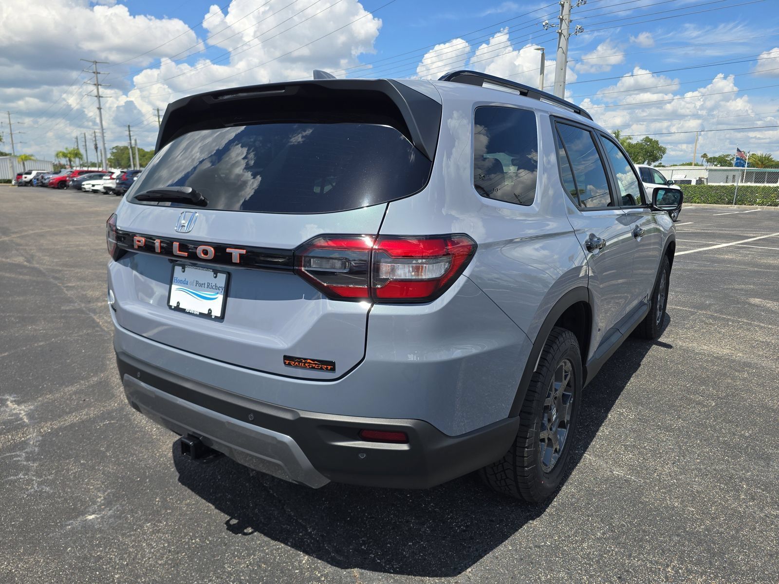New 2026 Honda Pilot TrailSport image 4