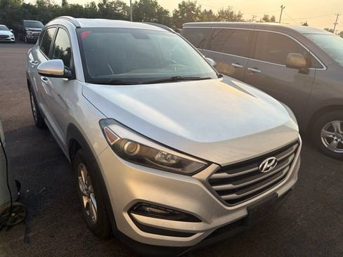 Used 2018 Hyundai Tucson SEL Plus AWD/4WD image 2