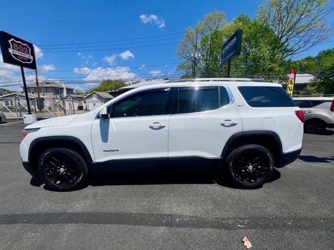 Used 2018 GMC Acadia SLT w/ LPO, Floor Liner Package AWD/4WD image 3