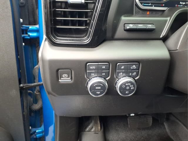 Used 2023 GMC Sierra 1500 AT4 w/ Technology Package AWD/4WD image 20