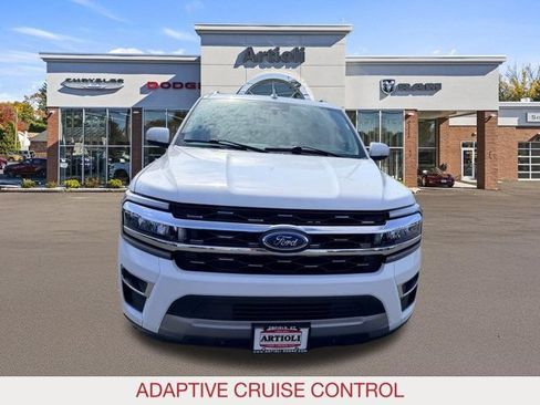 Used 2024 Ford Expedition Max Limited AWD/4WD image 3