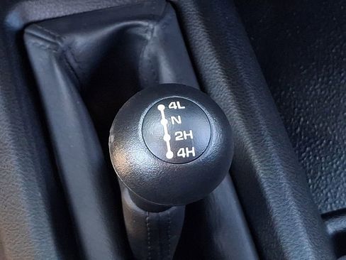 Used 2024 RAM 2500 Tradesman w/ Chrome Appearance Group image 20