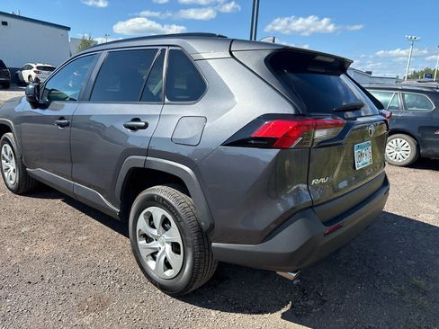 Used 2019 Toyota RAV4 LE w/ Carpet Mat Package AWD/4WD image 10