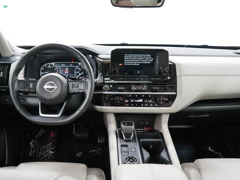 Used 2024 Nissan Pathfinder SL w/ SL Premium Package AWD/4WD image 18