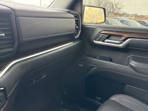 Used 2023 Chevrolet Silverado 1500 RST w/ Convenience Package II AWD/4WD image 22