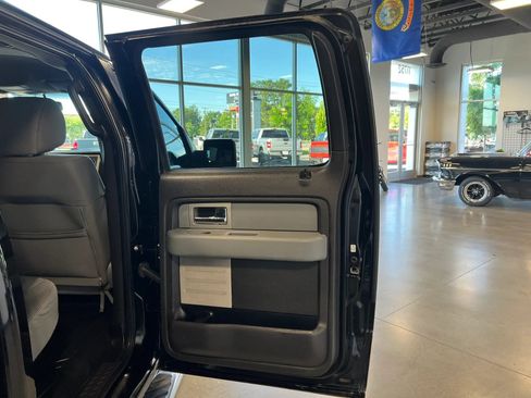 Used 2011 Ford F150 XLT w/ XLT Chrome Pkg AWD/4WD image 24