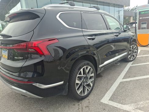 Used 2023 Hyundai Santa Fe Calligraphy image 4