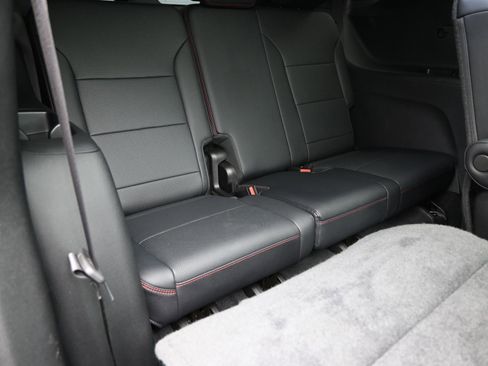 Used 2024 Chevrolet Traverse RS image 41