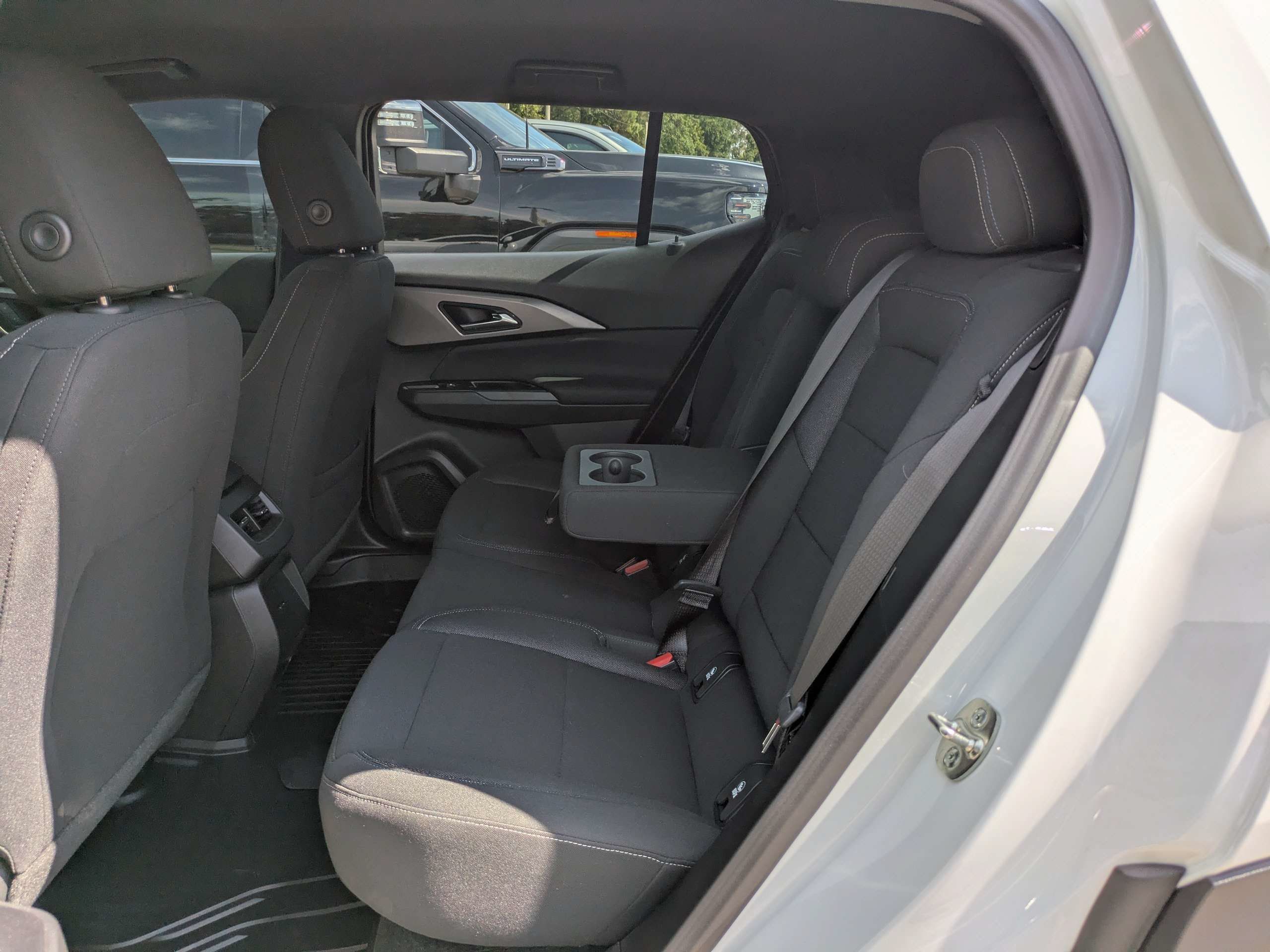 Used 2026 Chevrolet Equinox EV LT w/ Comfort Package FWD image 14