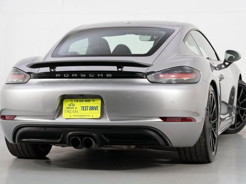 Used 2018 Porsche 718 Cayman S w/ Sport Chrono Package image 5