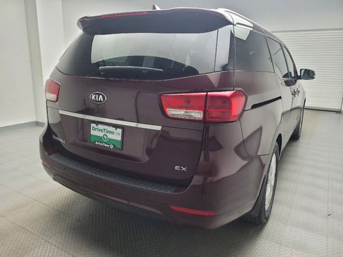 Used 2017 Kia Sedona EX FWD image 7