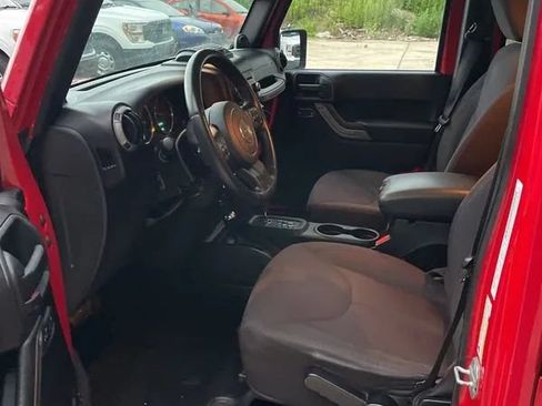 Used 2013 Jeep Wrangler Unlimited Sport AWD/4WD image 9