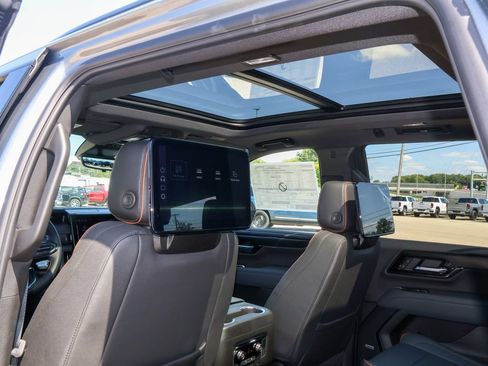 New 2026 GMC Yukon AT4 w/ AT4 Premium Plus Package AWD/4WD image 13