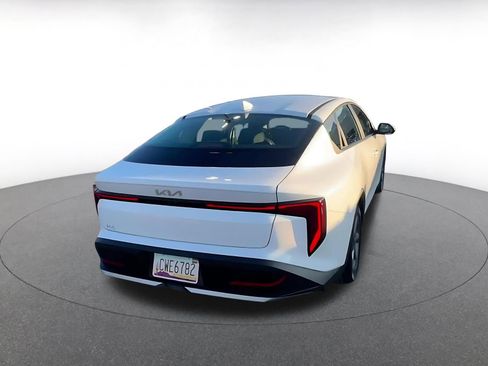 Used 2025 Kia K4 LXS image 14