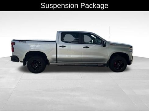 Used 2022 Chevrolet Silverado 1500 LT Trail Boss w/ Convenience Package II AWD/4WD image 9