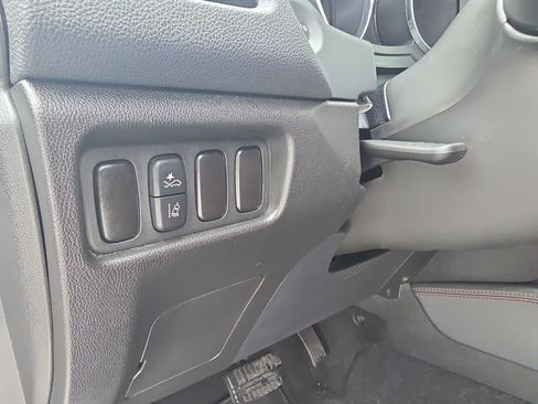 Used 2025 Mitsubishi Outlander Sport ES image 14