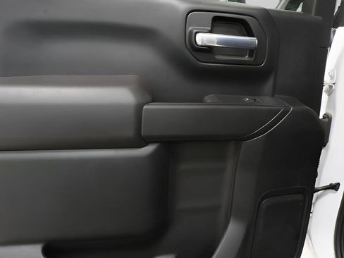 Used 2023 Chevrolet Silverado 1500 Custom image 19