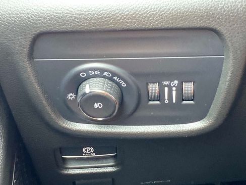 Used 2024 Jeep Grand Cherokee L Limited AWD/4WD image 24