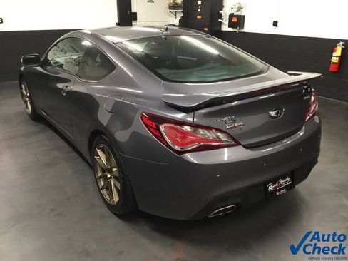 Used 2015 Hyundai Genesis 3.8 RWD image 7