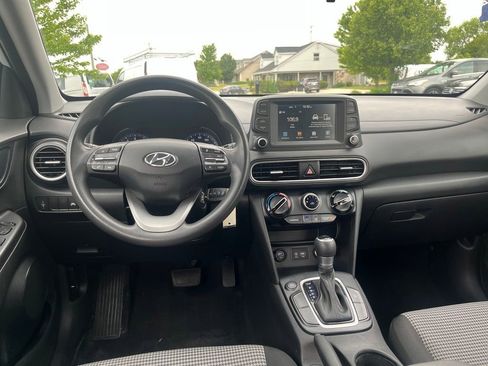 Used 2019 Hyundai Kona SE FWD image 19