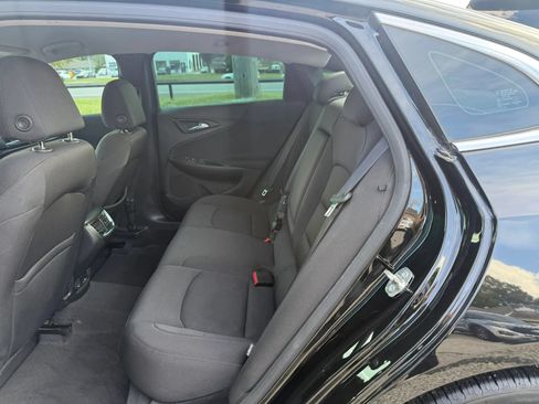 Used 2018 Chevrolet Malibu LT FWD image 11