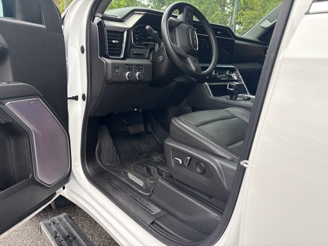 Used 2023 GMC Sierra 1500 Denali w/ Denali Reserve Package AWD/4WD image 13