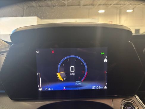 Used 2025 Chevrolet Trax LT image 38