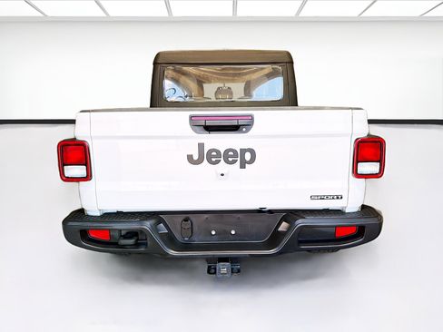 Used 2021 Jeep Gladiator Sport AWD/4WD image 5