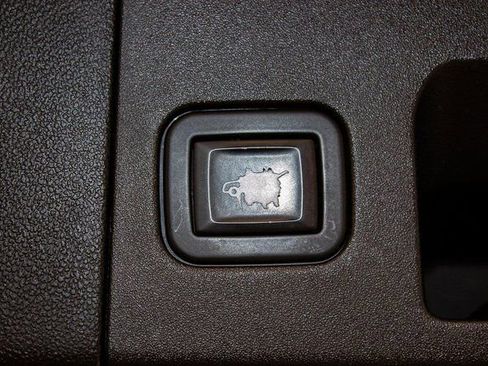 Used 2021 Cadillac XT5 Premium Luxury w/ LPO, Floor Liner Package image 15