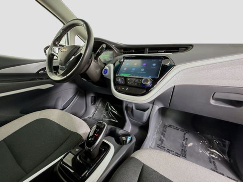 Used 2020 Chevrolet Bolt LT image 32