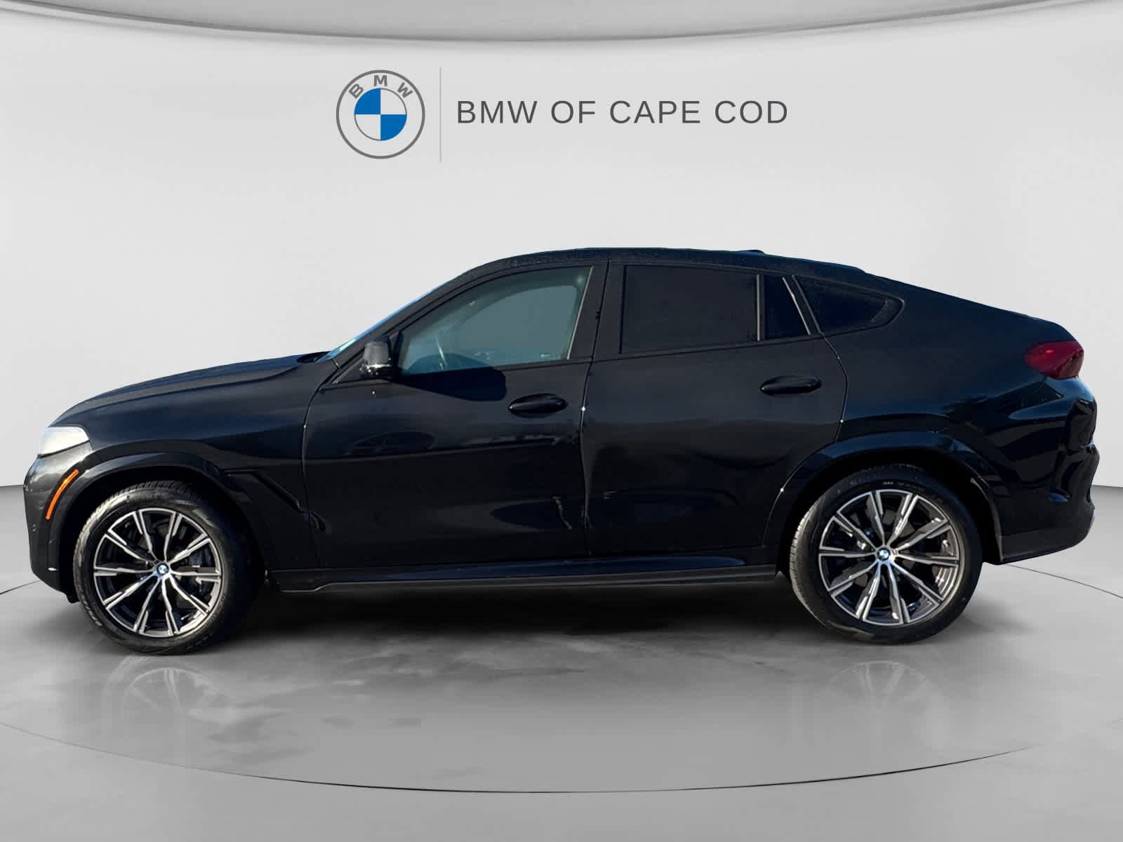 Used 2024 BMW X6 xDrive40i w/ Premium Package AWD/4WD image 4