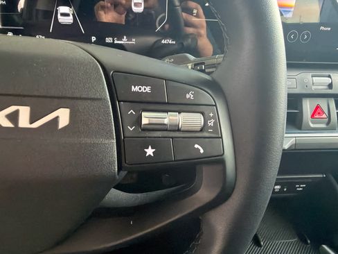 Used 2025 Kia K4 EX FWD image 17