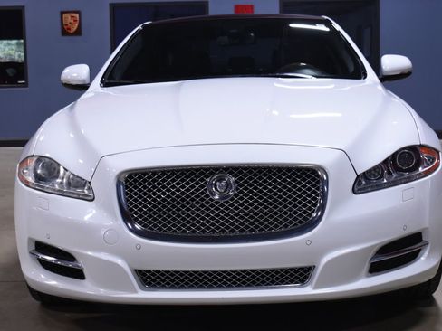 Used 2013 Jaguar XJ L Supercharged image 5