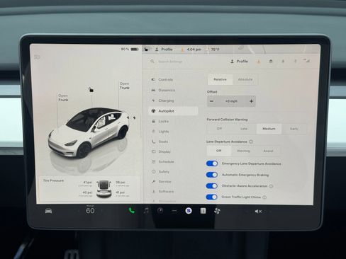 Used 2023 Tesla Model Y Performance image 25