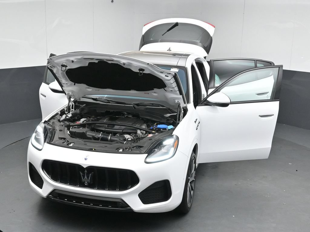Used 2023 Maserati Grecale Modena AWD/4WD image 52