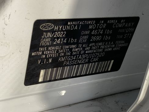 Used 2023 Genesis G70 2.0T w/ Sport Prestige Package image 20