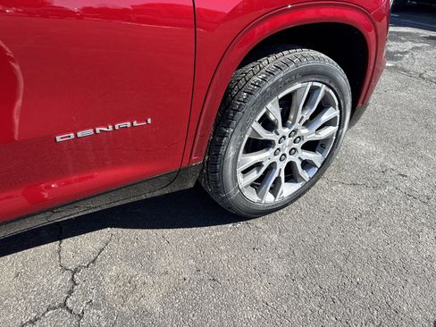 New 2026 GMC Acadia Denali w/ Super Cruise Package image 8