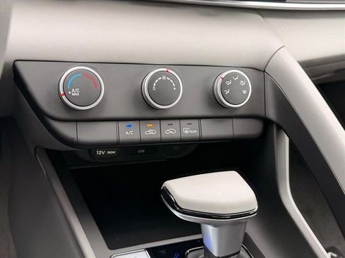 New 2026 Hyundai Elantra SE FWD image 26
