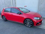Used 2018 Volkswagen Golf 4-Door image 3