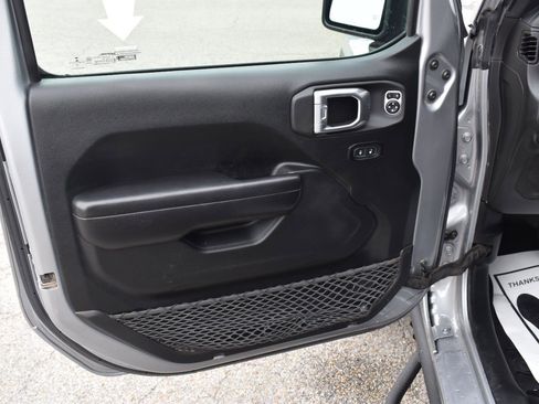 Used 2021 Jeep Gladiator Mojave w/ LED Lighting Group AWD/4WD image 28