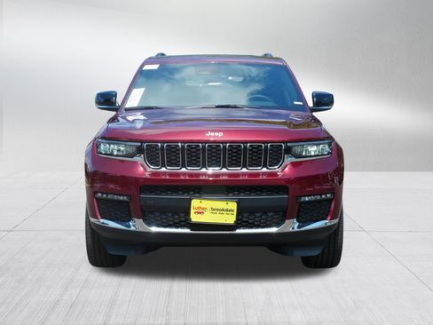 New 2025 Jeep Grand Cherokee L Limited w/ Trailer Tow Package image 2