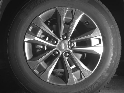 Used 2025 Chevrolet Equinox LT AWD/4WD image 12