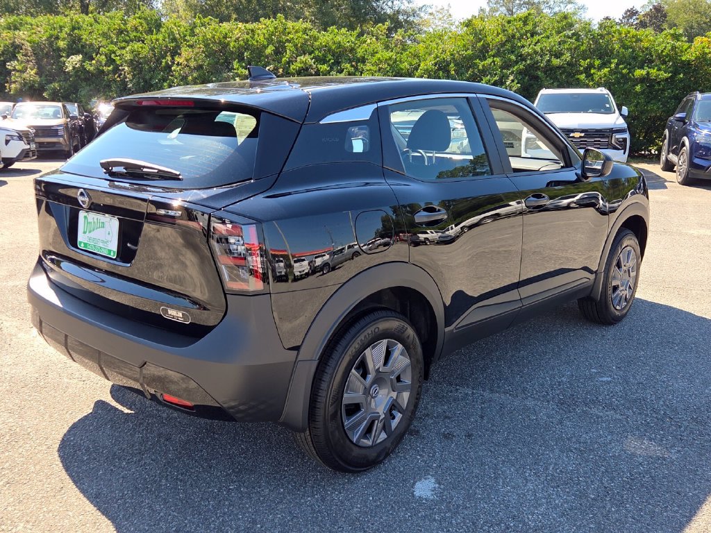 New 2027 Nissan Kicks S FWD image 12