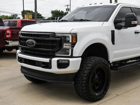 Used 2021 Ford F350 Lariat AWD/4WD image 10