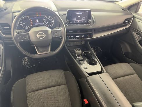 Used 2025 Nissan Rogue SV FWD image 20