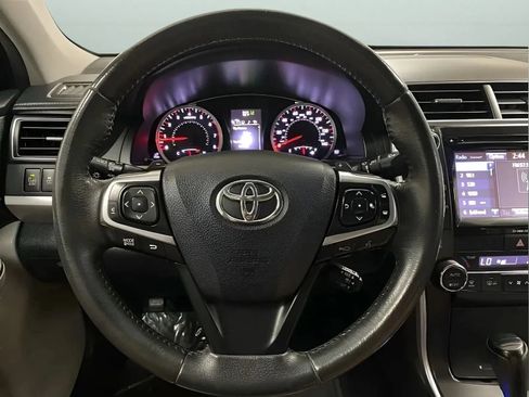 Used 2017 Toyota Camry XSE w/ Advanced Technology Package FWD image 17