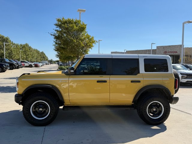Used 2023 Ford Bronco Heritage Edition AWD/4WD image 10